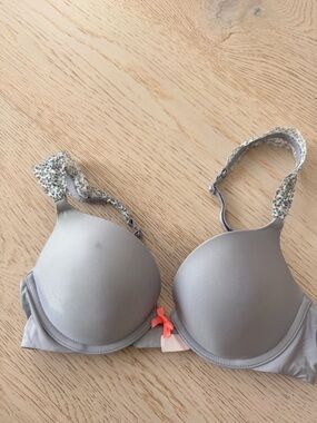 Victoria's Secret Gray Molded Bra with Floral Straps and Coral Bow